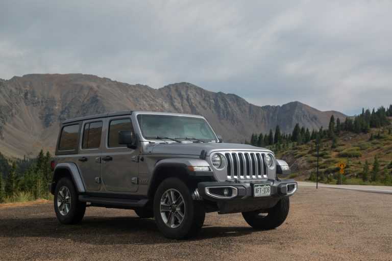 Jeep Unveils Eco-Friendly Version of the Avenger with Mild Hybrid System